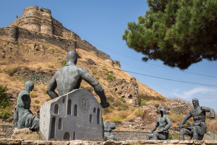 Georgia's Soviet-era monuments featured on CNN geotv.ge
